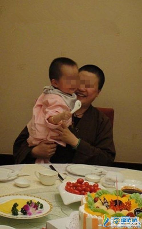 河南少林寺方丈释永信个人资料 释永信老婆大起底 河南少林寺方丈释永信个人资料 释永信老婆大起底