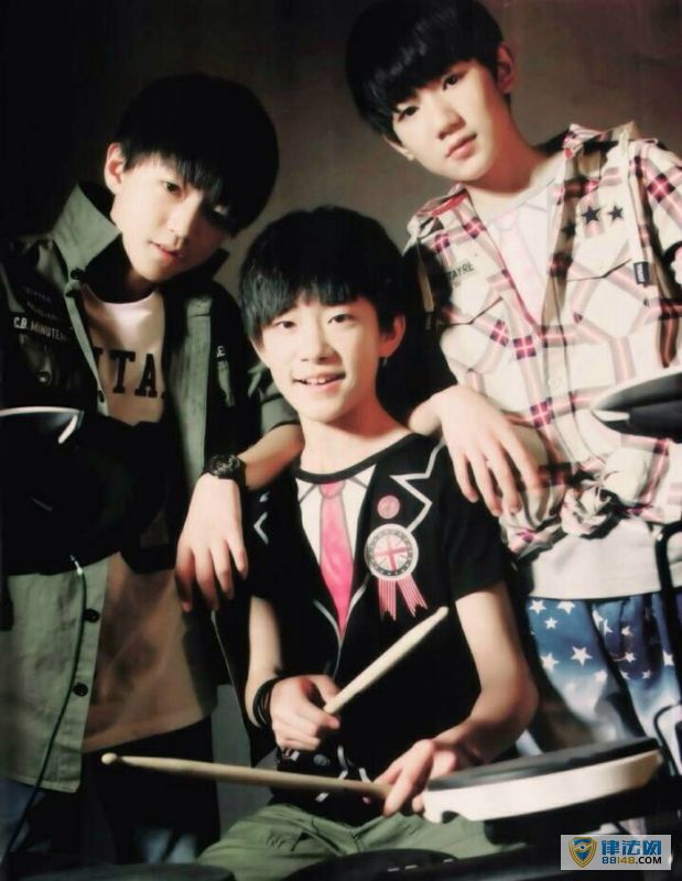 2015ع⣺ »  TFBOYSǼ괺