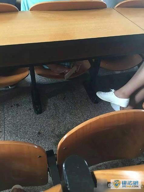 н͵Ůȹױץ ѣѽֱϴ