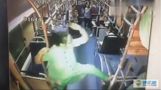 蹫