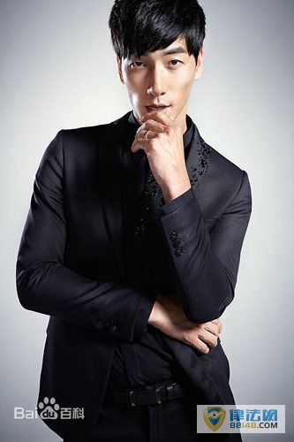 《百万新娘之爱无悔》王绍康扮演者张亮个人资料 张亮演过的电视剧 《百万新娘之爱无悔》王绍康扮演者张亮个人资料 张亮演过的电视剧