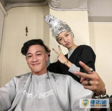 󶫱ͷ ˭ 󶫸 󶫻ɴ