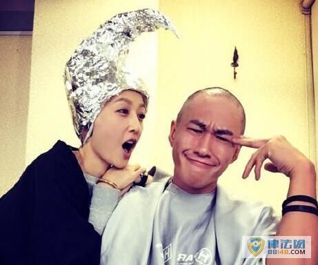 󶫱ͷ ˭ 󶫸 󶫻ɴ