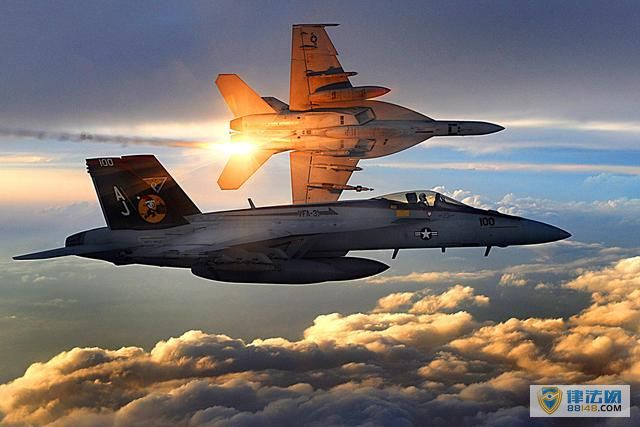 2F-18Ʒս̫ƽϿײƵ 2Աɹ սײԭ