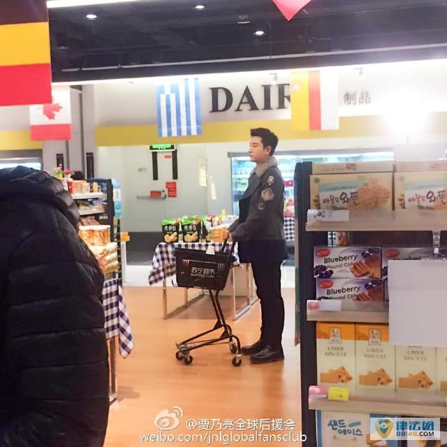 Ůӹ䳬Ʒ С责һһĶģޣ