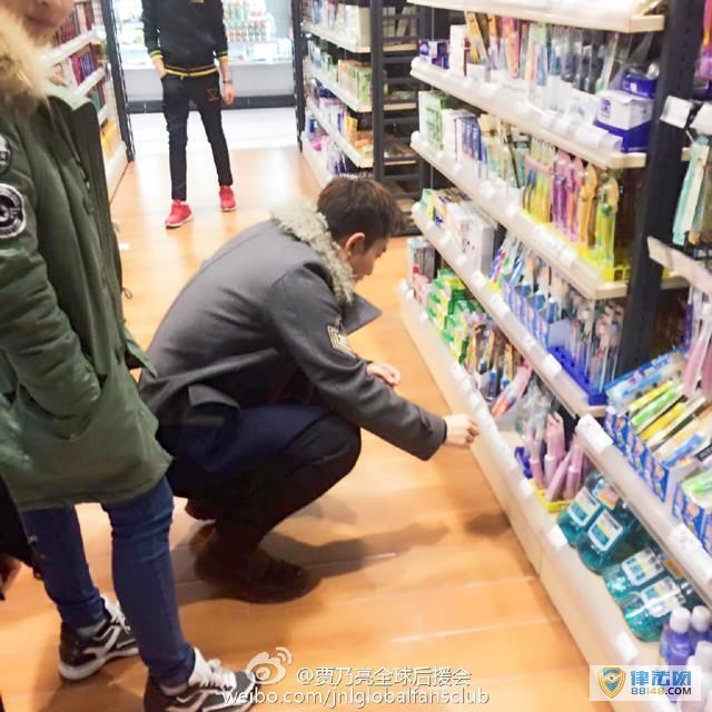 Ůӹ䳬Ʒ С责һһĶģޣ