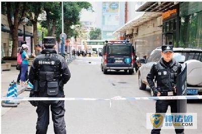 湖北男子挟持人质 宜昌一残疾人劫持4岁女童为人质 揭秘男子作案原因 疑因家庭矛盾 湖北男子挟持人质 宜昌一残疾人劫持4岁女童为人质 揭秘男子作案原因 疑因家庭矛盾