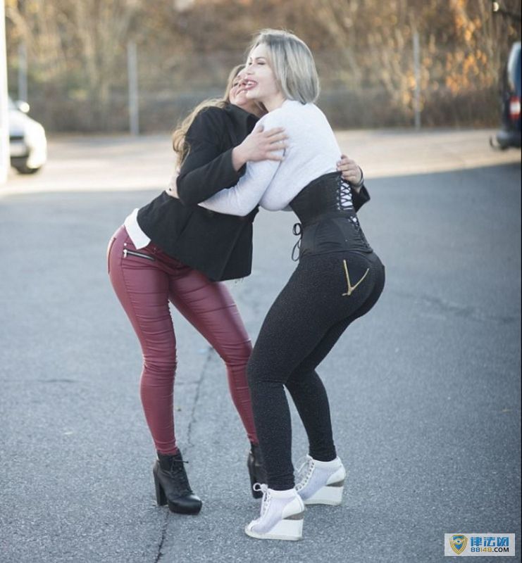 26Ůģϰٴ 6߹ ΪȫϸŮԣͼ