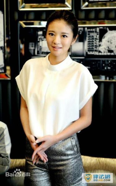 《御姐归来》艾米尔扮演者安以轩个人资料 安以轩主演的电视剧 《御姐归来》艾米尔扮演者安以轩个人资料 安以轩主演的电视剧