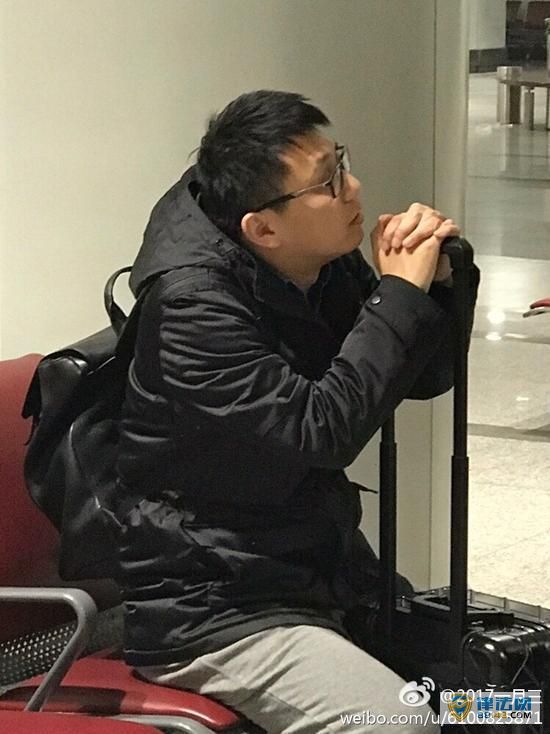 ǺӴCOOԪֱطɻɧŮ˿¼ع Ů ֤ݲ㱻ͷ
