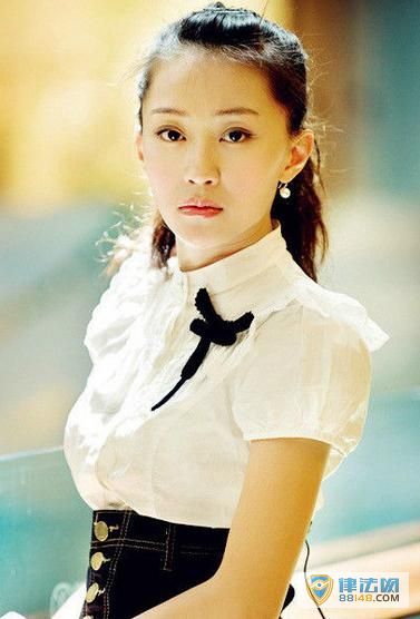 《乡村爱情进行曲》刘英扮演者蒋依杉个人资料 蒋依杉演过的电视剧 《乡村爱情进行曲》刘英扮演者蒋依杉个人资料 蒋依杉演过的电视剧