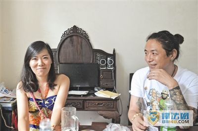 ְ硱Ůʦǿӳɶ Ů ǿϹڷƬ΢ع(ͼ)
