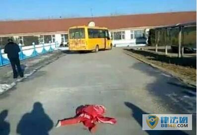 ԭгһ6ŮУѹͼ
