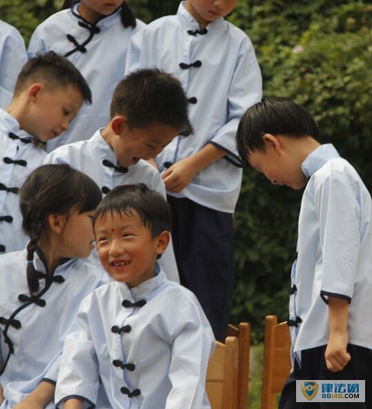 ˹̻˫500-999Ԫ